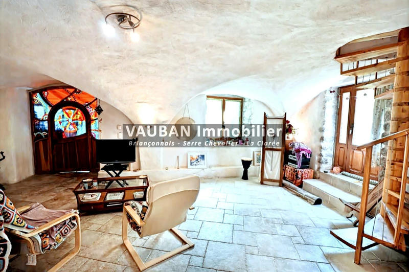 Appartement - 145 m² - 6 pièces