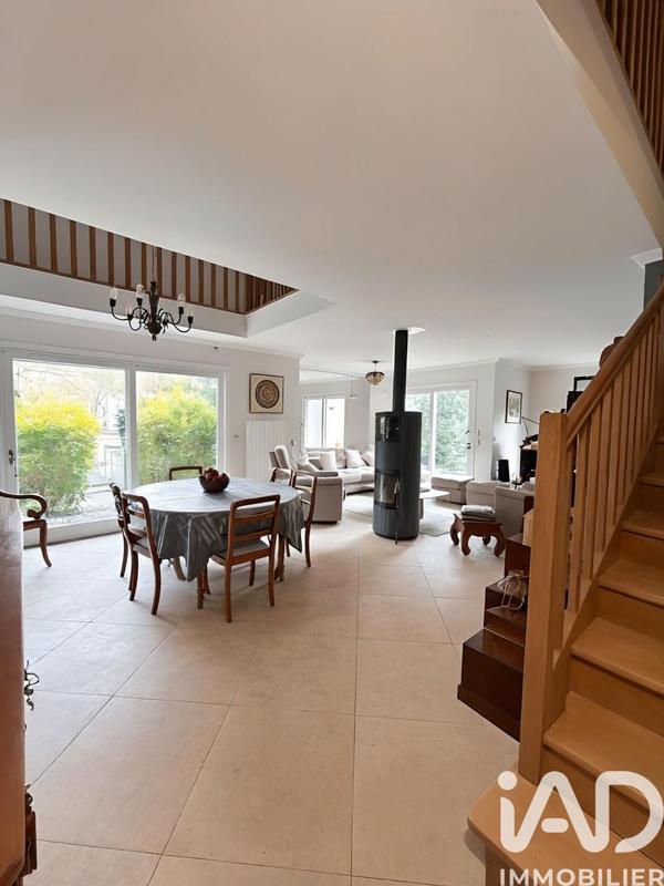 Maison - 165 m² - 6 pièces