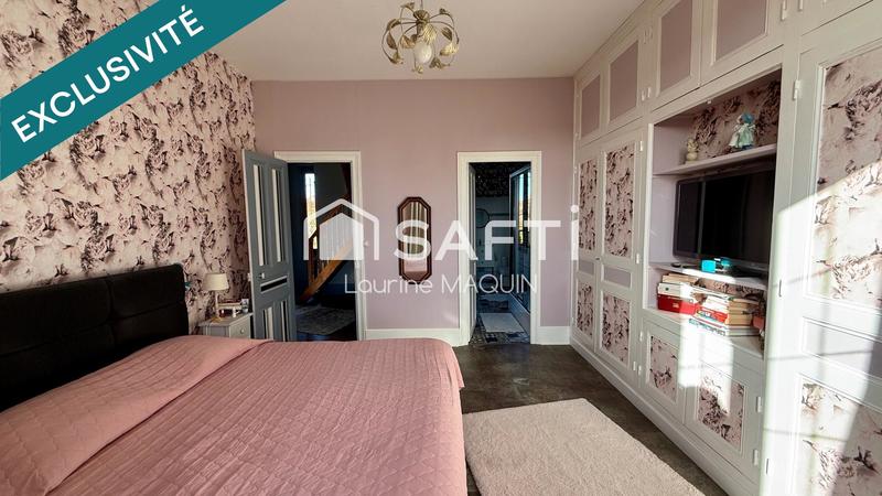 Maison - 250 m² - 8 pièces