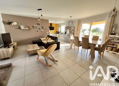 Maison - 117 m² - 5 pièces