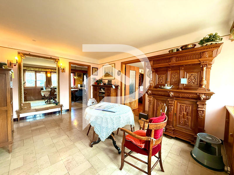 Maison - 182 m² - 7 pièces