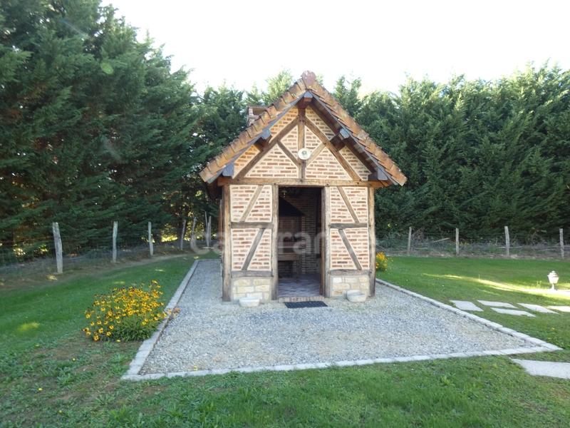 Demeure - 202 m² - 8 pièces