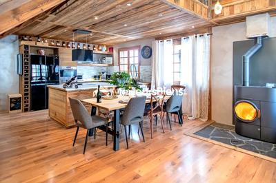 Propriété - 220 m² - 8 pièces