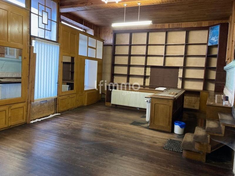 Maison - 288 m² - 9 pièces