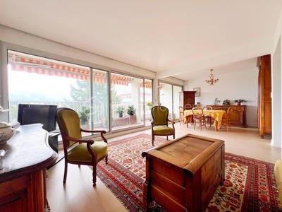 Appartement - 85 m² - 4 pièces