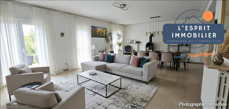 Maison - 223 m² - 7 pièces