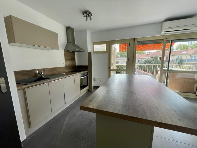 Appartement - 63 m² - 2 pièces