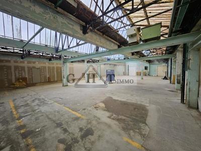 Entrepôt - 2 856 m²