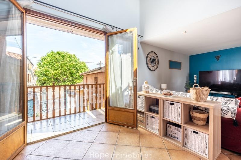 Appartement ancien - 81 m² - 4 pièces