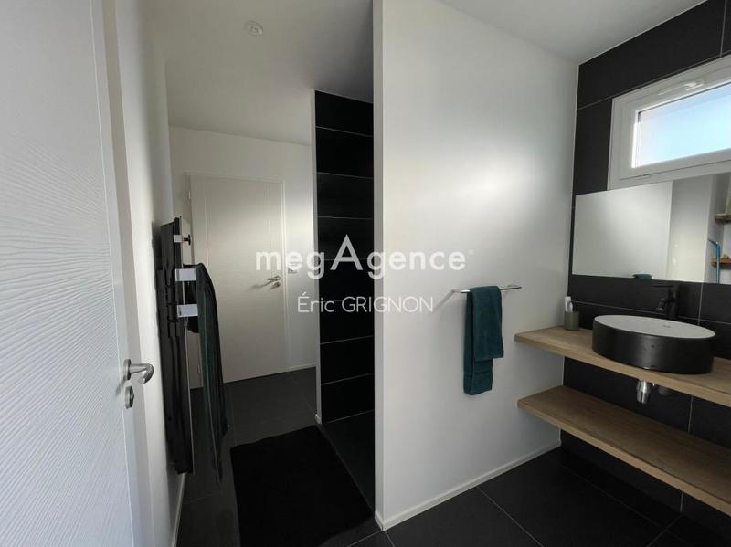 Maison - 245 m² - 6 pièces