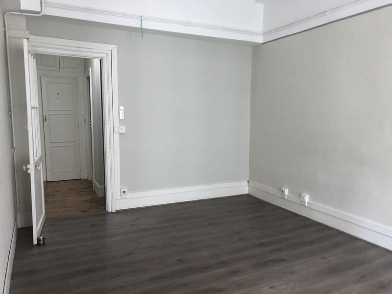 Bureau - 191 m² - 6 pièces