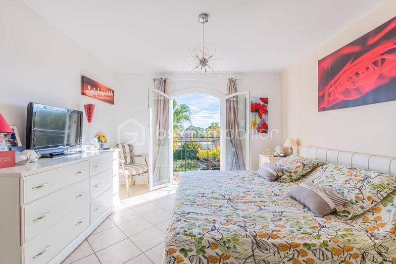 Maison - 163 m² - 5 pièces