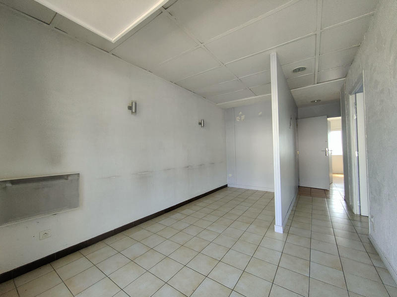 Local commercial - 65 m²