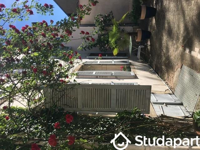 Chambre - 11 m² - 1 pièce