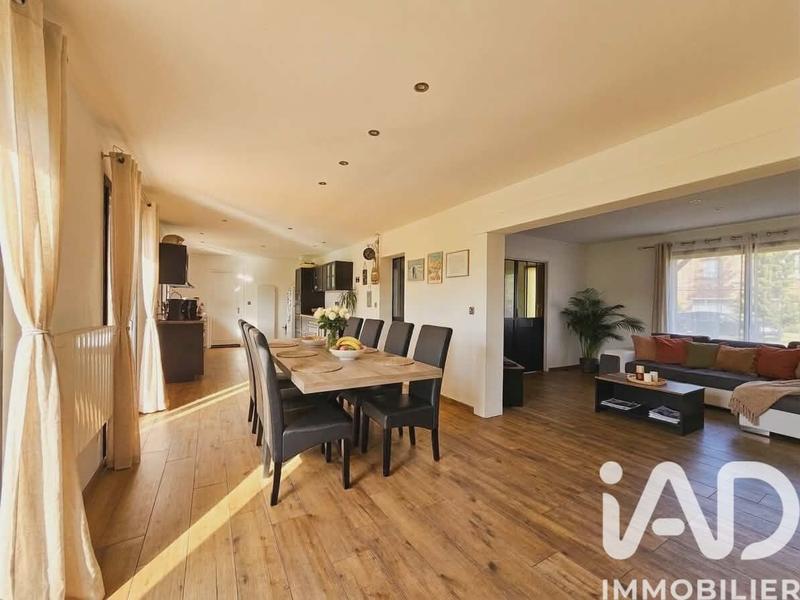 Maison - 138 m² - 6 pièces