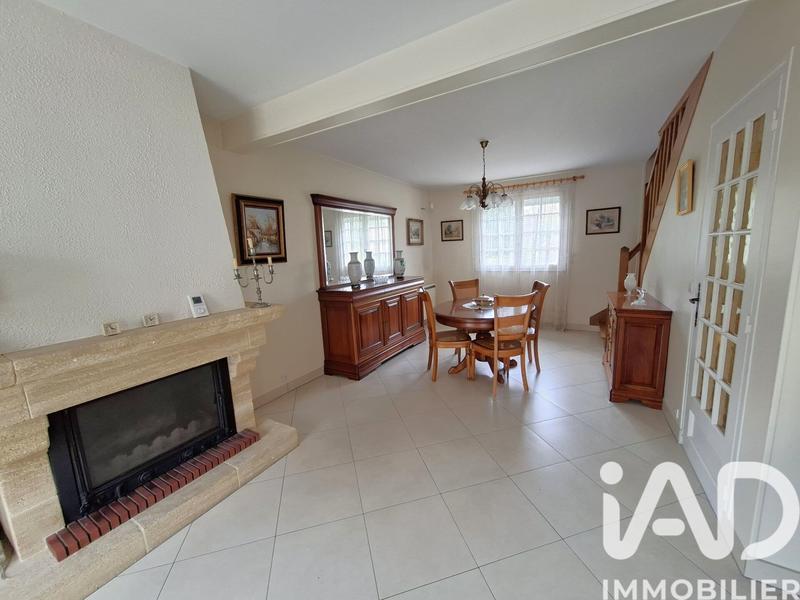 Maison - 222 m² - 6 pièces