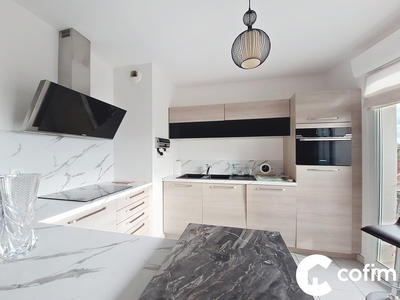 Appartement - 83 m² - 4 pièces