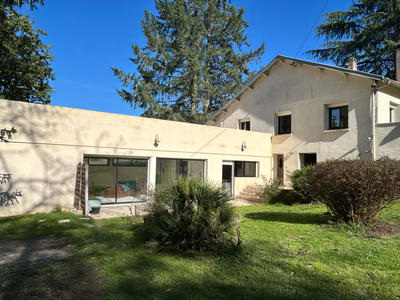Maison - 184 m² - 5 pièces