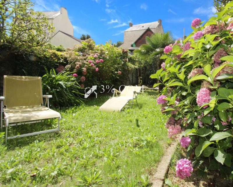 Demeure - 133 m² - 6 pièces