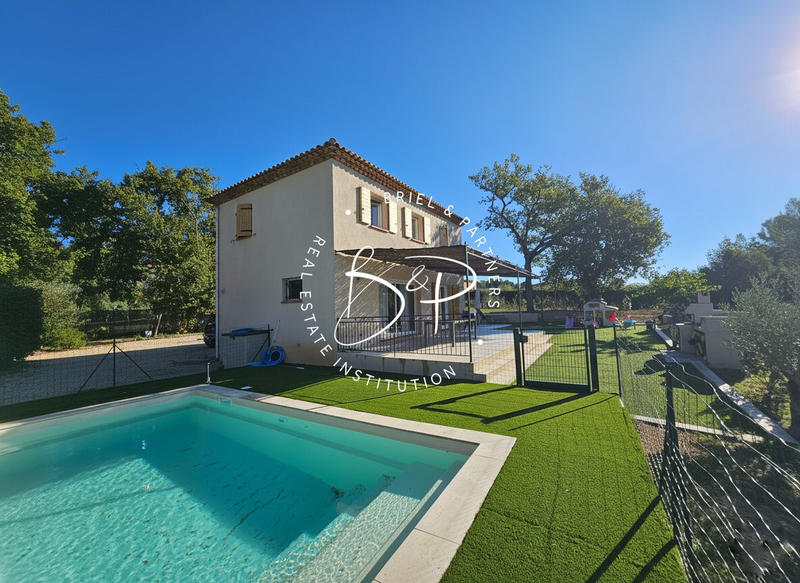 Maison - 118 m² - 6 pièces