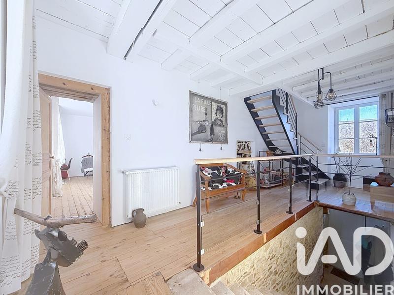 Maison - 247 m² - 10 pièces