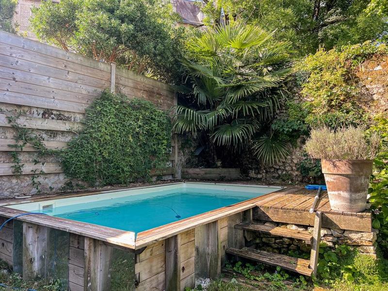 Maison - 245 m² - 10 pièces