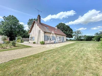 Maison - 140 m² - 5 pièces