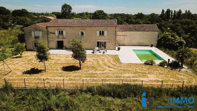 Maison - 308 m² - 8 pièces