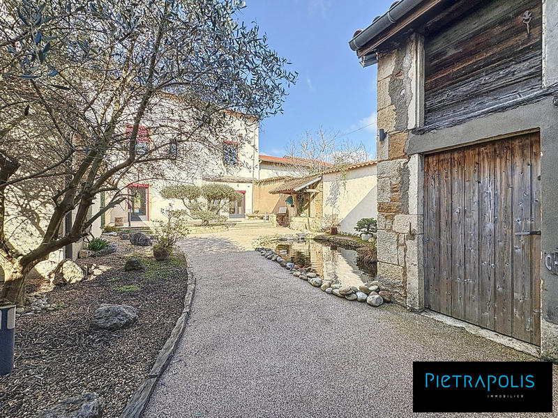 Maison - 147 m² - 5 pièces