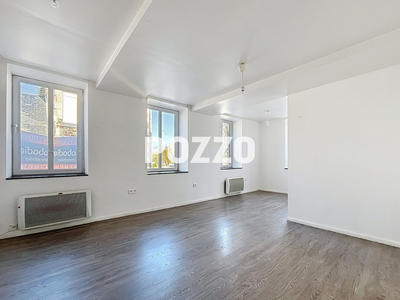 Maison - 85 m² - 5 pièces