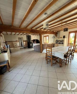 Maison - 274 m² - 7 pièces