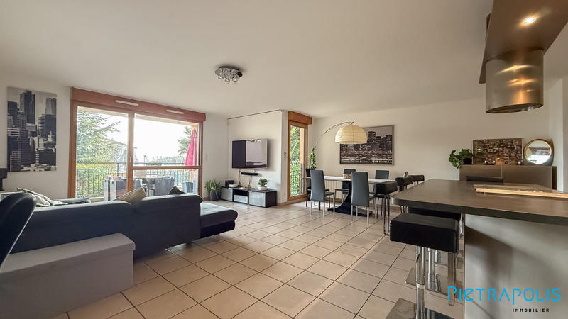 Appartement - 102 m² - 4 pièces