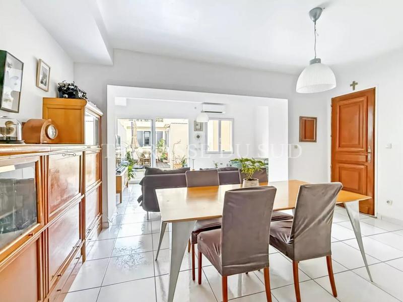 Immeuble - 183 m² - 10 pièces