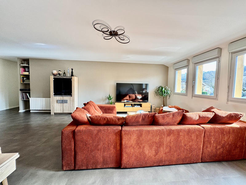 Appartement - 93 m² - 3 pièces