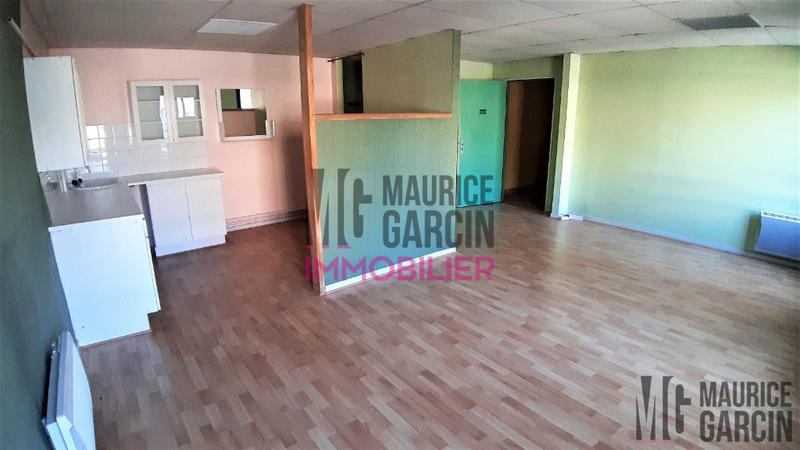 Bureau - 150 m² - 6 pièces