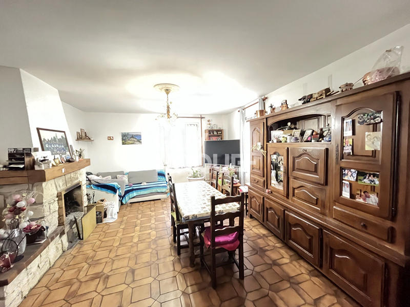 Maison - 160 m² - 8 pièces