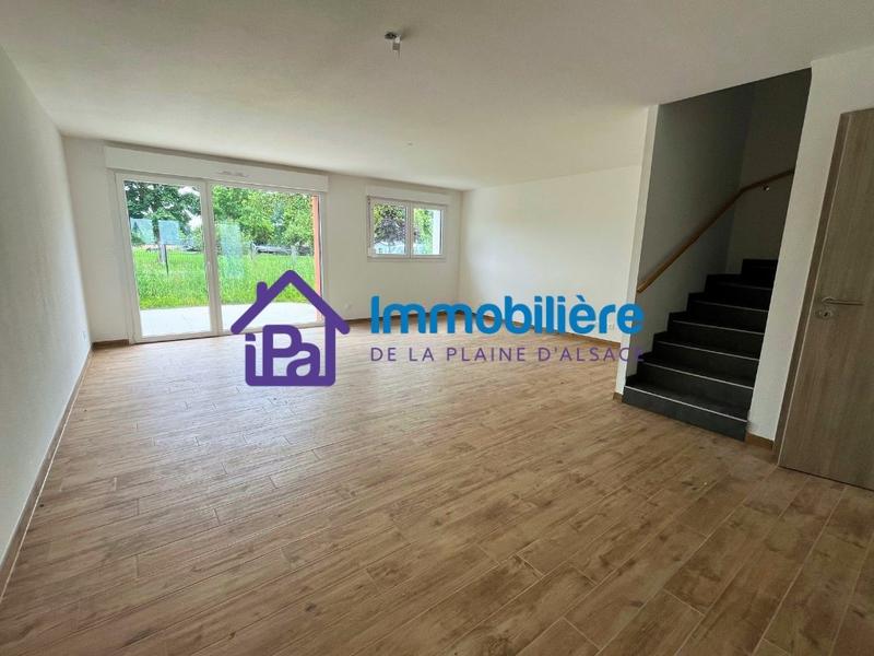 Maison - 99 m² - 4 pièces