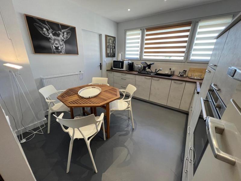 Appartement - 93 m² - 4 pièces