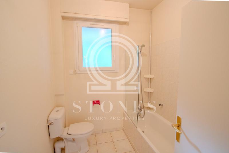 Maison ancienne - 190 m² - 8 pièces