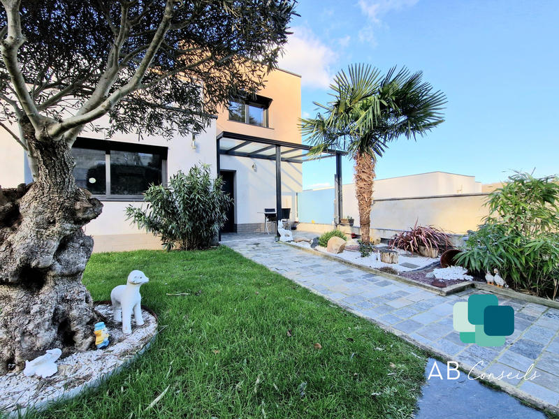 Maison contemporaine - 145 m² - 5 pièces