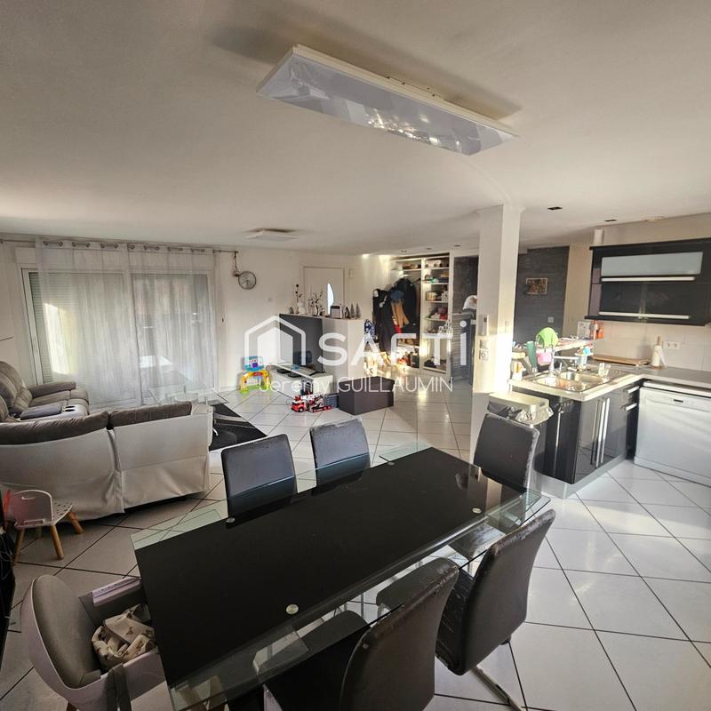 Maison - 96 m² - 4 pièces