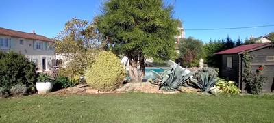 Maison - 210 m² - 7 pièces