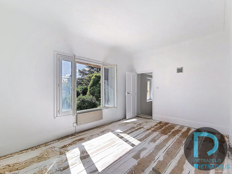 Maison ancienne - 250 m² - 7 pièces