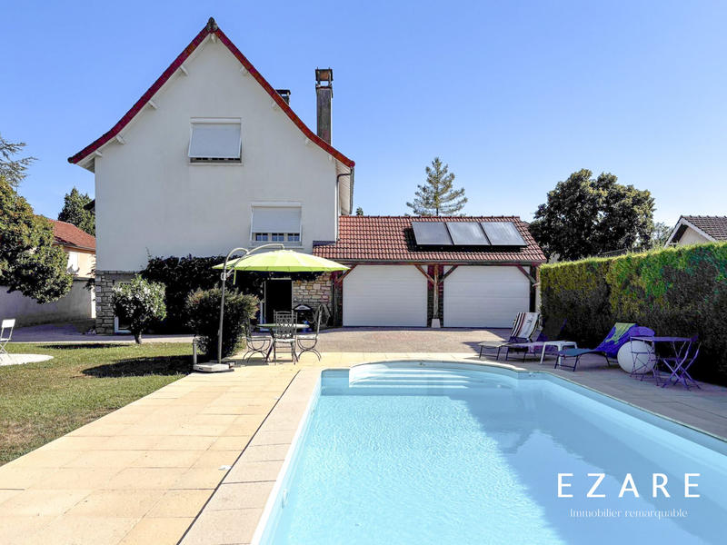 Maison - 191 m² - 7 pièces