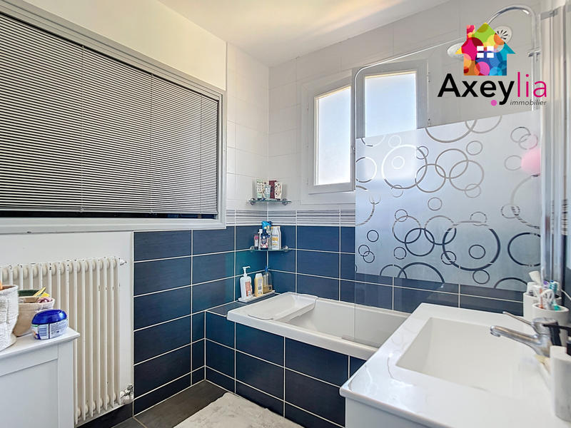 Immeuble - 313 m² - 12 pièces