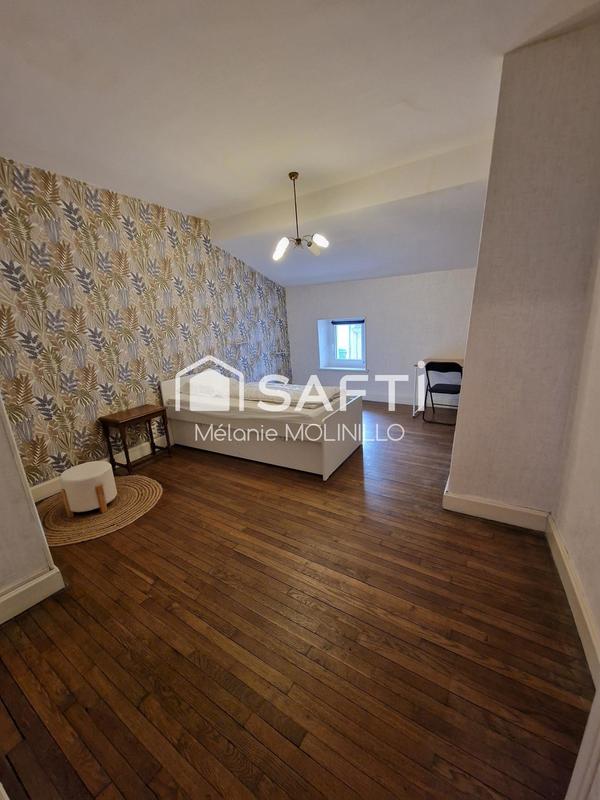 Maison - 204 m² - 12 pièces