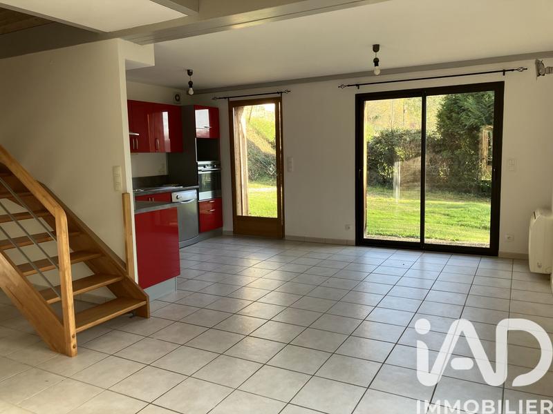 Maison - 80 m² - 4 pièces