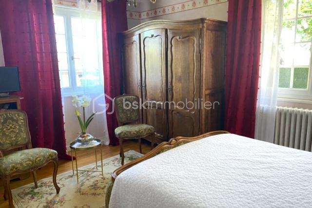 Maison - 141 m² - 6 pièces