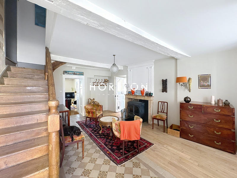 Maison ancienne - 266 m² - 10 pièces