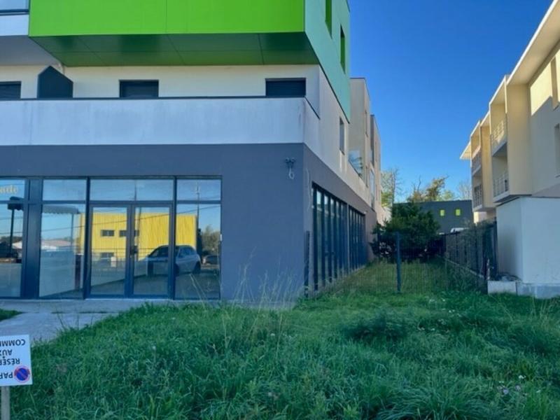 Local commercial - 220 m²